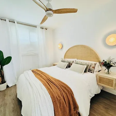 アパート New Carihuela Park Luxury Close To トレモリノス