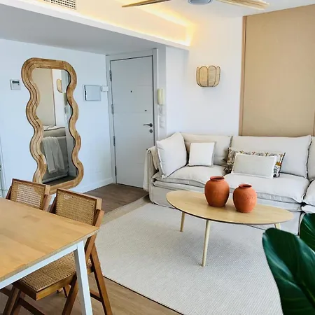 New Carihuela Park Luxury Close To * トレモリノス